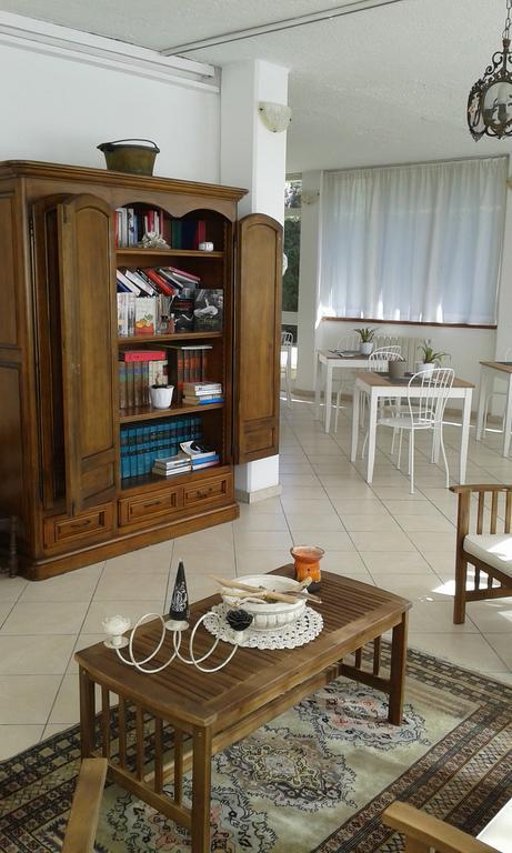 מרינה די מסה Casa Versilia Hotel מראה חיצוני תמונה